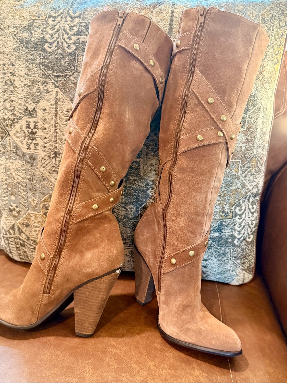 Carlos by Carlos Santana Brown Suede Studded Knee High Boots Size 8 4 inch heel - Picture 3 of 7
